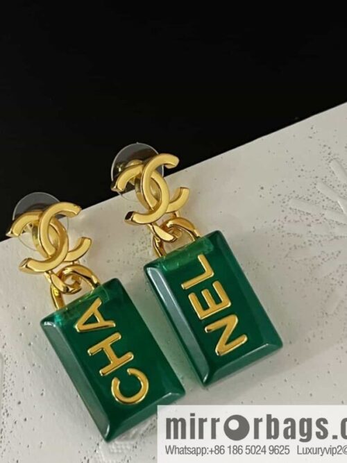 wsxc1681215130016_0-800x800pppxajtedvv179396_20250708181721.jpg New ☑️ Chanel C2 double c green square stud earrings
