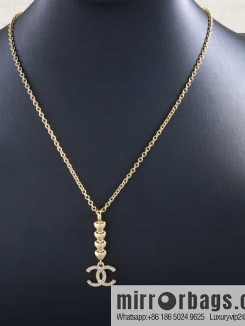 wsxc1681302138645_0-800x800tpanzsprw5x179241_20250708181247.jpg New ☑️ Chanel double c love peach heart necklace