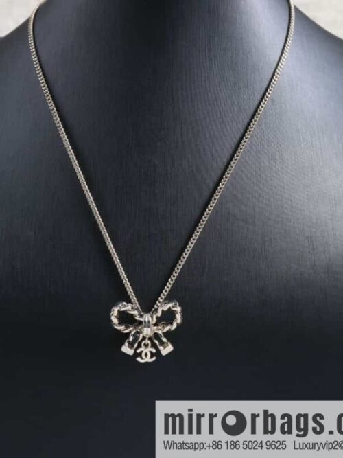 wsxc1681302140023_0-800x800qioo5wilxwn179230_20250708181229.jpg New ☑️ Chanel double c black leather rope bow necklace
