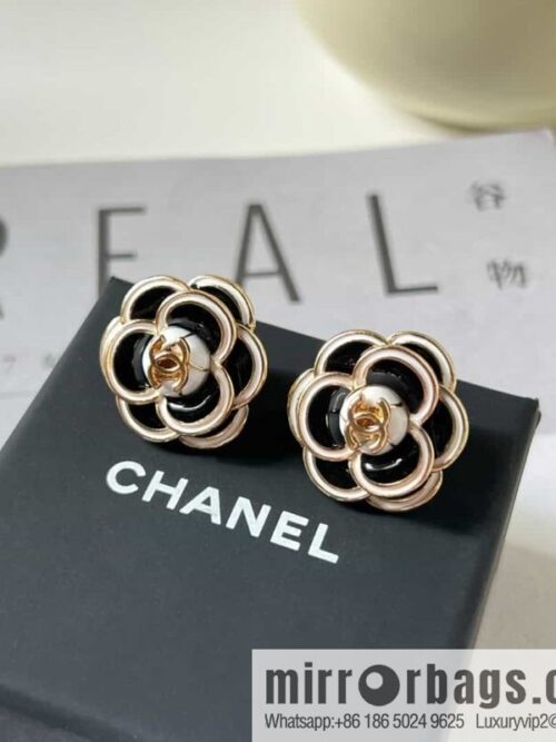wsxc1681388371946_0-800x800ibbmjolra2q179186_20250708181114.jpg New ☑️ Chanel black camellia earrings