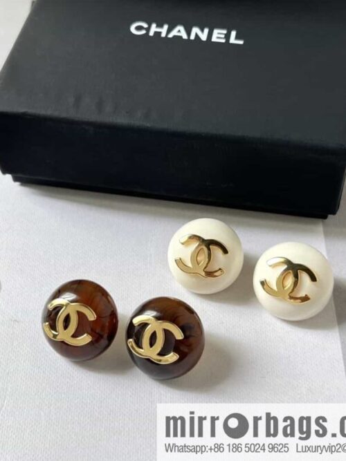wsxc1681388373357_0-800x800wnzvnfpp2jm179173_20250708181051.jpg New ☑️ Chanel c1 round double c stud earrings