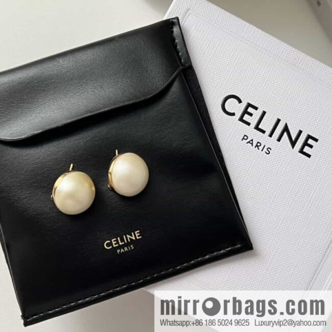 wsxc1681475021714_4-800x8003c3gfz1kbqc179072_20250708180731.jpg New Celine round pearl stud earrings