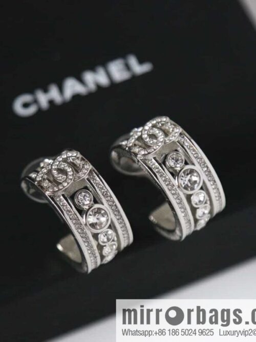 wsxc1681822385042_0-800x800dswobx4fieo179006_20250708180535.jpg New ☑️ Chanel C1 double c semi-round diamond stud earrings