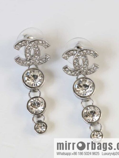 wsxc1681822389994_2-800x800xn4i1r4s1l0178973_20250708180438.jpg New ☑️ Chanel C4 double c round diamond stud earrings