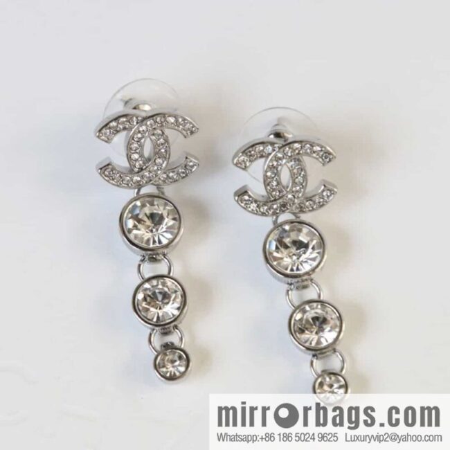 New ☑️ Chanel C4 double c round diamond stud earrings