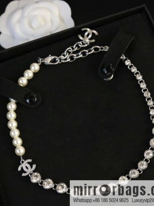 wsxc1681994995600_0-800x800sgeywmbv5ph178719_20250708175726.jpg New ☑️ Chanel double c half pearl half diamond necklace
