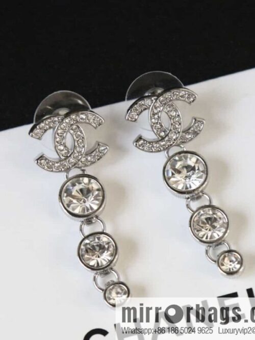 wsxc1681994998067_0-800x800k3jo1adtwvu178708_20250708175708.jpg New ☑️ Chanel C4 double c round diamond stud earrings