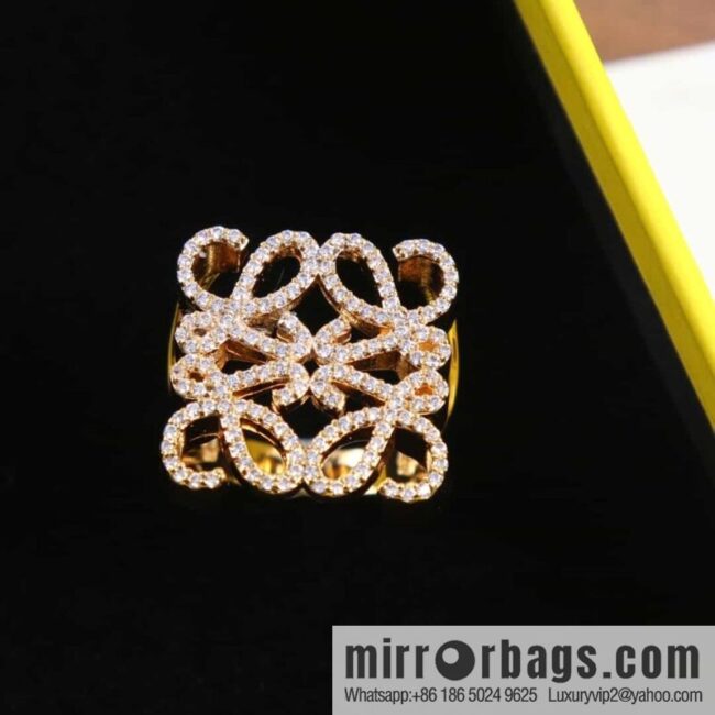 LOEWE Diamond mooncake ring