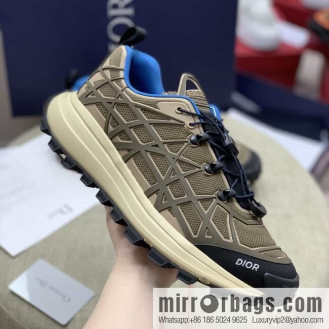 Dior Dior makes new men\'s B31 sports and leisure shoes with khaki mesh fabric