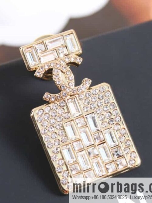 wsxc1682339098143_0-800x800m5eexpteiev176547_20250708162657.jpg New ☑️ Chanel double c full diamond perfume bottle brooch