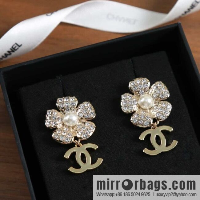 New ☑️ Chanel C2 double c full diamond flower pot stud earrings
