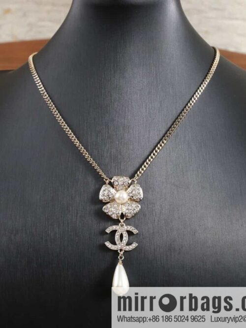 wsxc1682426857232_0-800x800wgjby2bsq2f176492_20250708162509.jpg New ☑️ Chanel Full Diamond Double C Flower Pearl Necklace