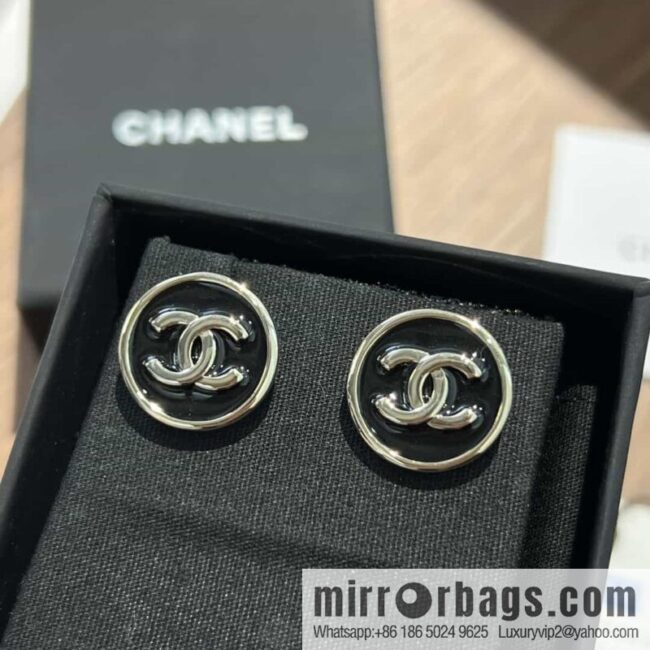 New ☑️ Chanel c1 double c round black stud earrings