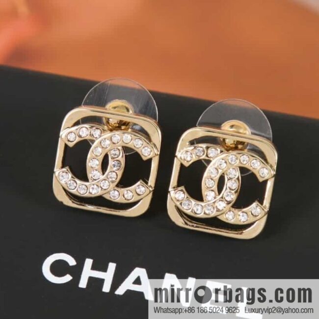 New ☑️ Chanel c1 double c cut-out full diamond stud earrings