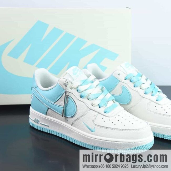 NK Air Force 1 Air Force One low-top casual board shoes white and blue, color matching mini hook, item number: IO5636-555