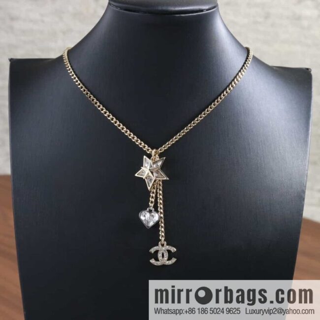 New ☑️ Chanel double c star fringe love necklace
