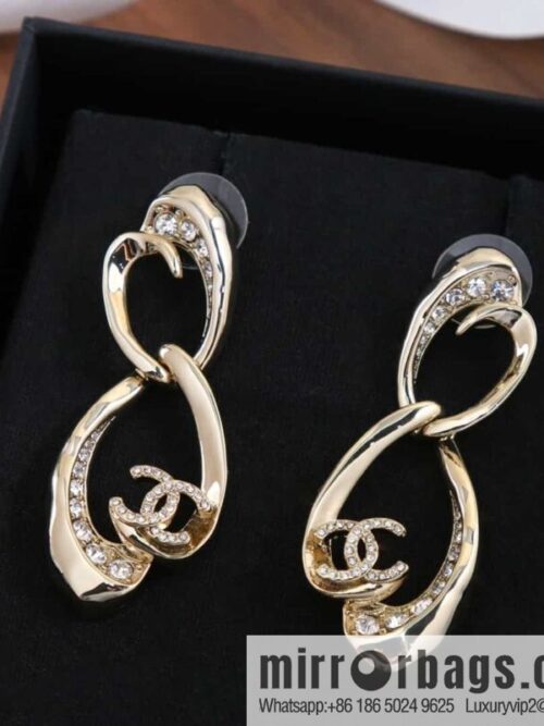 wsxc1683811960748_6-800x800qd0yuqubopv171898_20250705214914.jpg New ☑️ chanel c2 double c oval hollow stud earrings