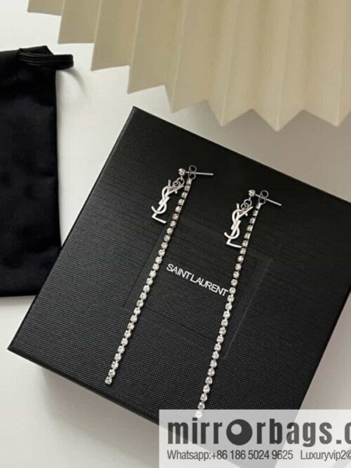 wsxc1684074016138_2-800x800yq510zkmoah171706_20250705214344.jpg Saint Laurent YSL fringed diamond stud earrings