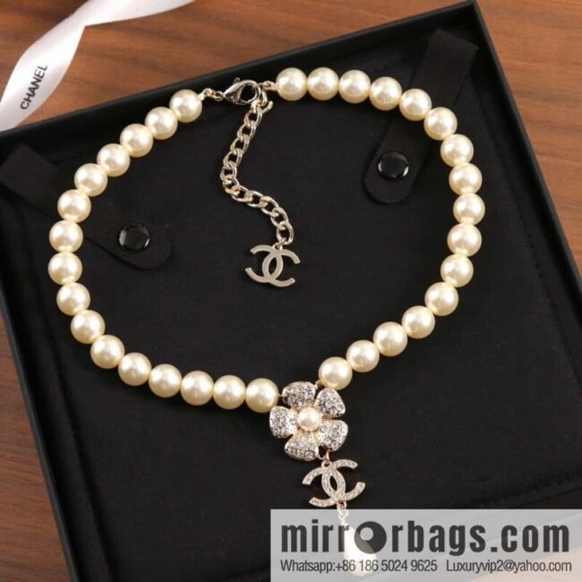 New ☑️ Chanel Full Diamond Double C Flower Pearl Necklace