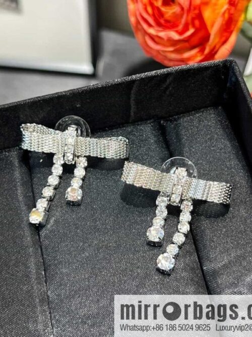 wsxc1684247135529_0-800x800dt235pwj454171594_20250705214027.jpg MIU MIU Miu Miu bow fringed stud earrings
