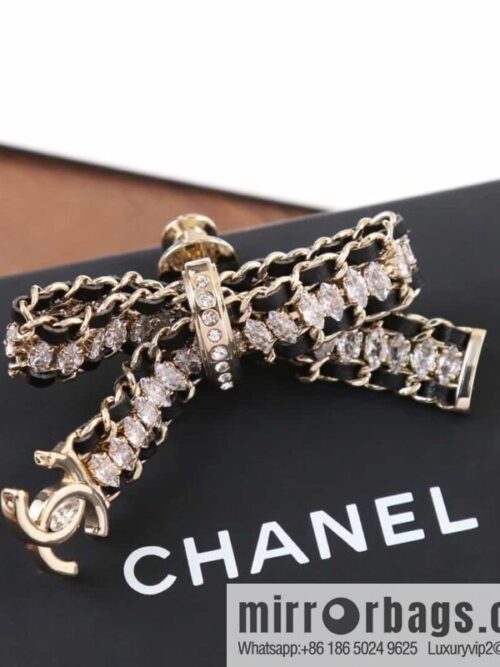 wsxc1684332572051_0-800x800qq2gvfblzto171544_20250705213851.jpg New ☑️ Chanel double c black leather rope bow brooch