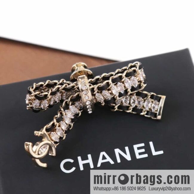 New ☑️ Chanel double c black leather rope bow brooch