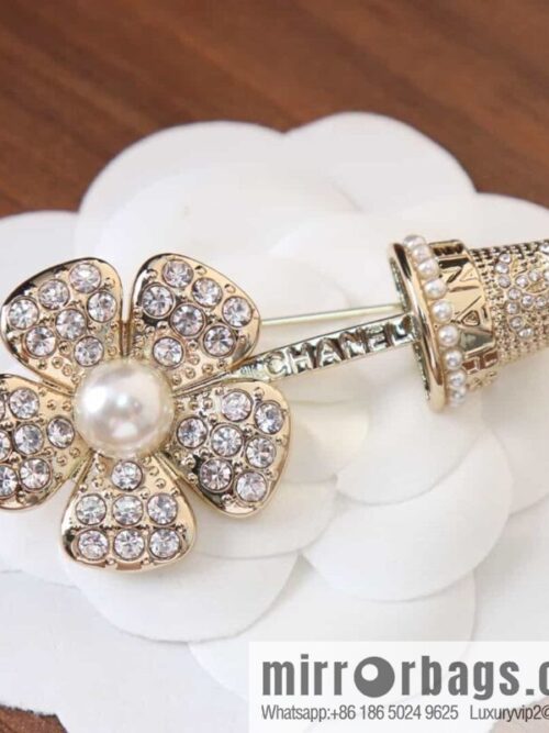 wsxc1684332576444_0-800x80053fik31cd4b171511_20250705213750.jpg New ☑️ Chanel double c full diamond flower pot brooch