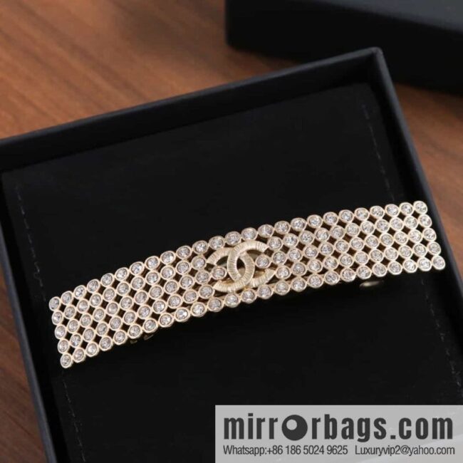 New ☑️ Chanel double c full diamond hairpin hairpin