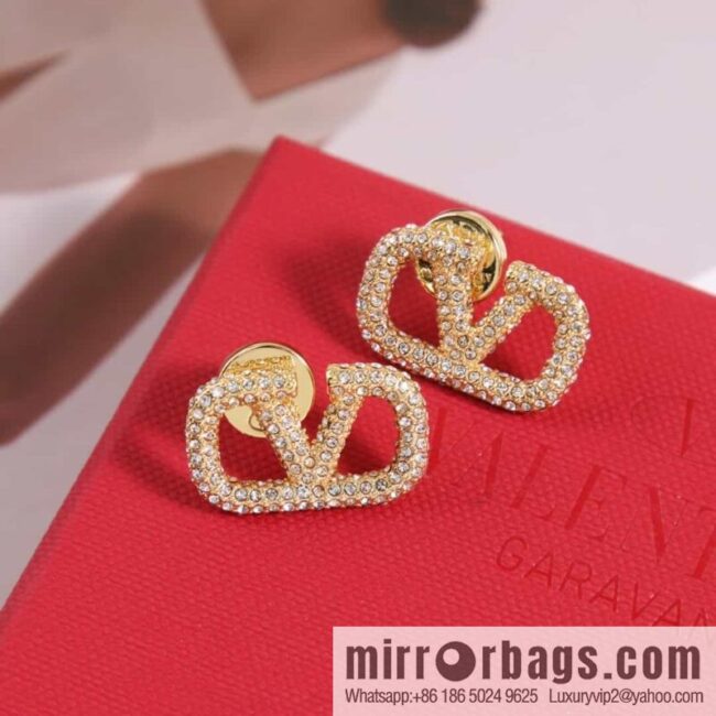 New ☑️ Valentino full diamond earrings
