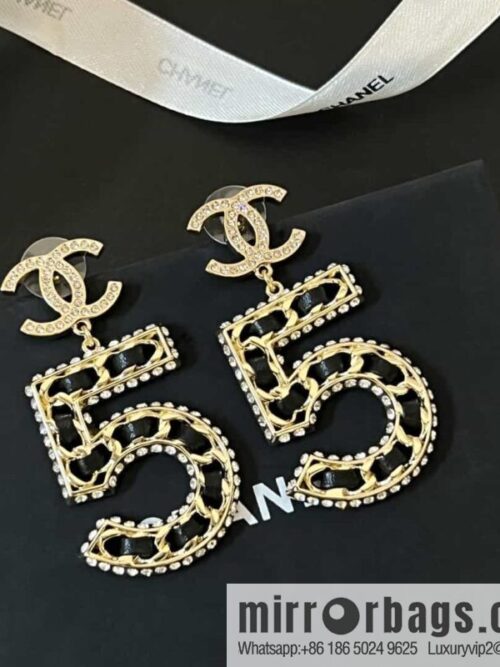 wsxc1684504383567_0-800x800vvbmtza0t0u171267_20250705213045.jpg New ☑️ Chanel c2 double c No. 5 black leather rope earrings