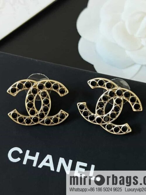 wsxc1684504384937_0-800x800aq3x3m1femn171256_20250705213027.jpg New ☑️ chanel c1 double c black diamond earrings stud earrings