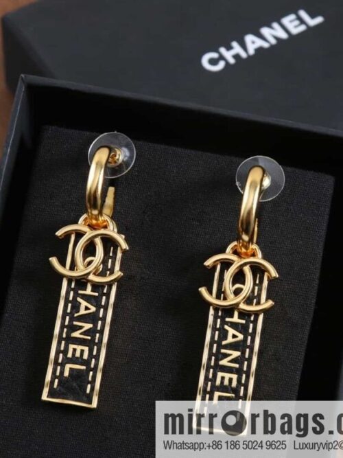 wsxc1684590486277_0-800x800ew0pku3clqp168535_20250705200117.jpg New ☑️ chanel c2 double c black strip leather earrings