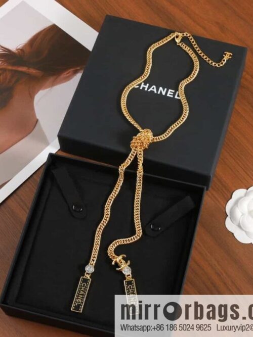 wsxc1684590489969_0-800x800sv2nvlmcj3y168513_20250705200038.jpg New ☑️ Chanel double c black strip leather necklace sweater chain