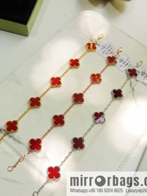 wsxc1684591203882_3-800x800uzy1tcaxzeh168436_20250705195833.jpg Van Cleef & Arpels Classic Four-Leaf Clover Five-Flower Bracelet