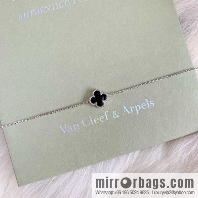 Van Cleef & Arpels Mini Four-Leaf Clover Bracelet