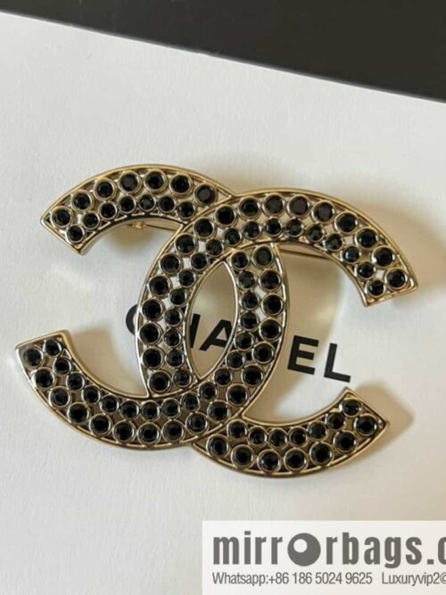 wsxc1684766415886_0-800x800tdvjap43wfl168165_20250705195057.jpg New ☑️ Chanel Double C Black Diamond Brooch