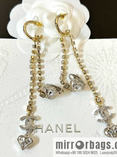 wsxc1684850337824_0-800x800di3b2ykp34o167964_20250705194537.jpg New ☑️ CHANEL CHANEL c2 double c fringed peach heart earclip stud earrings