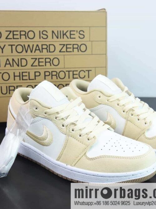 Air Jordan 1 Low AJ1 Jordan 1 generation low-top basketball shoes/white and yellow embroidery 2023 new sale, item number: FN3722-701