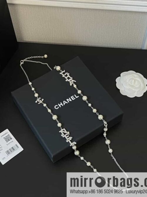 wsxc1684936922851_0-800x8004n22g3xojaa167898_20250705194339.jpg New ☑️ Chanel full diamond letter pearl sweater chain necklace