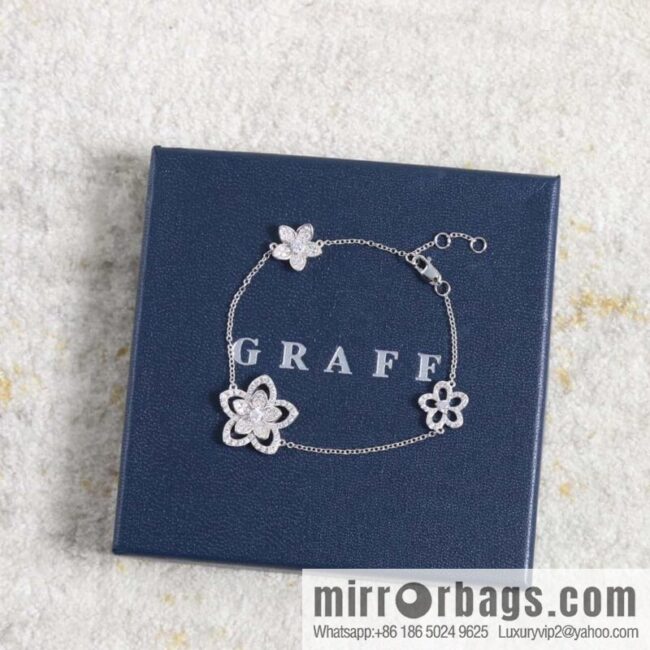 GRAFF Graff Triple Flower Bracelet