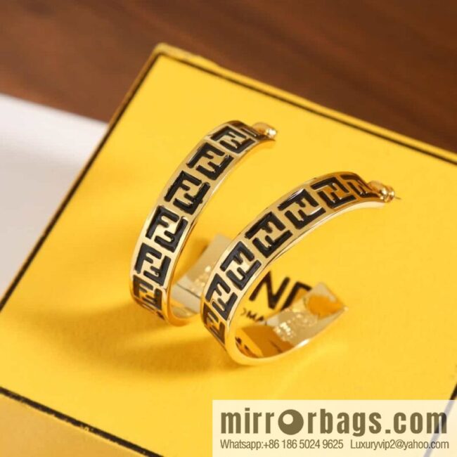 wsxc1686582097749_0-800x8003l2zb1fonve163826_20250705174136.jpg New FENDI Fendi double F letter semicircular earrings stud earrings