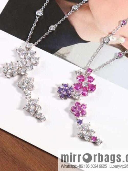 wsxc1687185718137_0-800x800v0ayo21nxsa163461_20250705173026.jpg New ☑️ De Beers, flower necklace