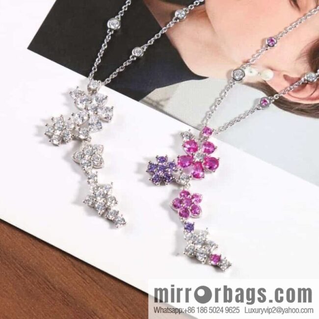 New ☑️ De Beers, flower necklace