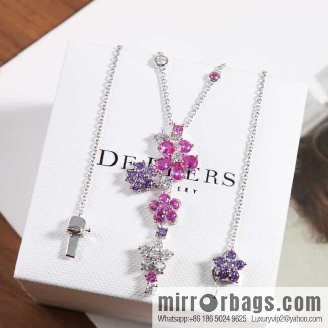 New ☑️ De Beers, flower necklace