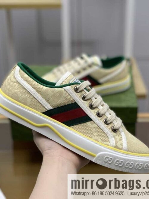 wsxc1687529873397_4-800x800gfr2iggdspm204540_20250709063859.jpg Gucci Gucci uses beige and light purple super double G canvas sneakers