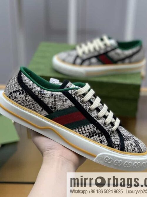 wsxc1687529874903_4-800x8004da1mzrpnym204529_20250709063841.jpg Gucci Gucci uses beige and light purple super double G canvas sneakers