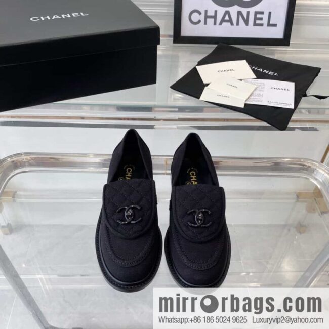 Chanel Chanel imported denim upper sheepskin foot sneakers