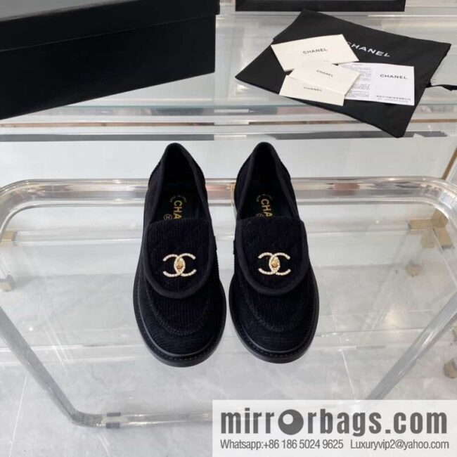 Chanel Chanel imported denim upper sheepskin foot sneakers