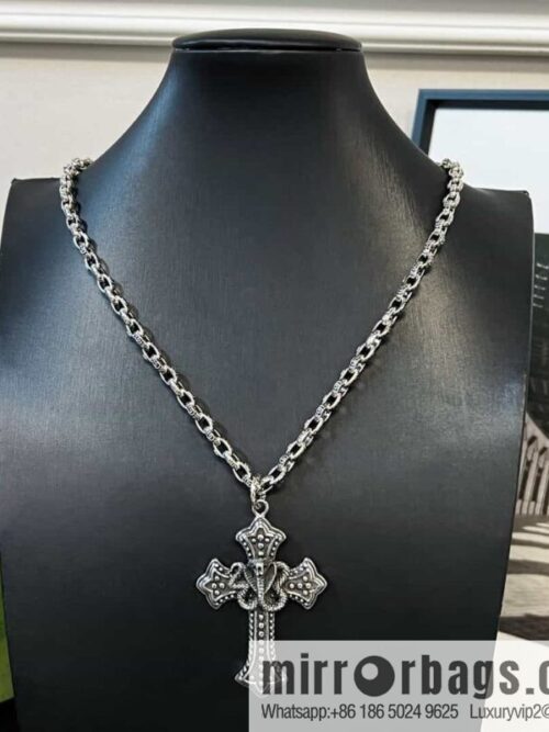wsxc1687701710632_0-800x8003cdtgwufp5e163318_20250705172534.jpg New Gucci gucci cross cobra necklace