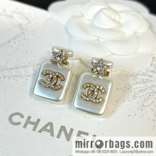 New ☑️ Chanel double c acrylic perfume bottle stud earrings